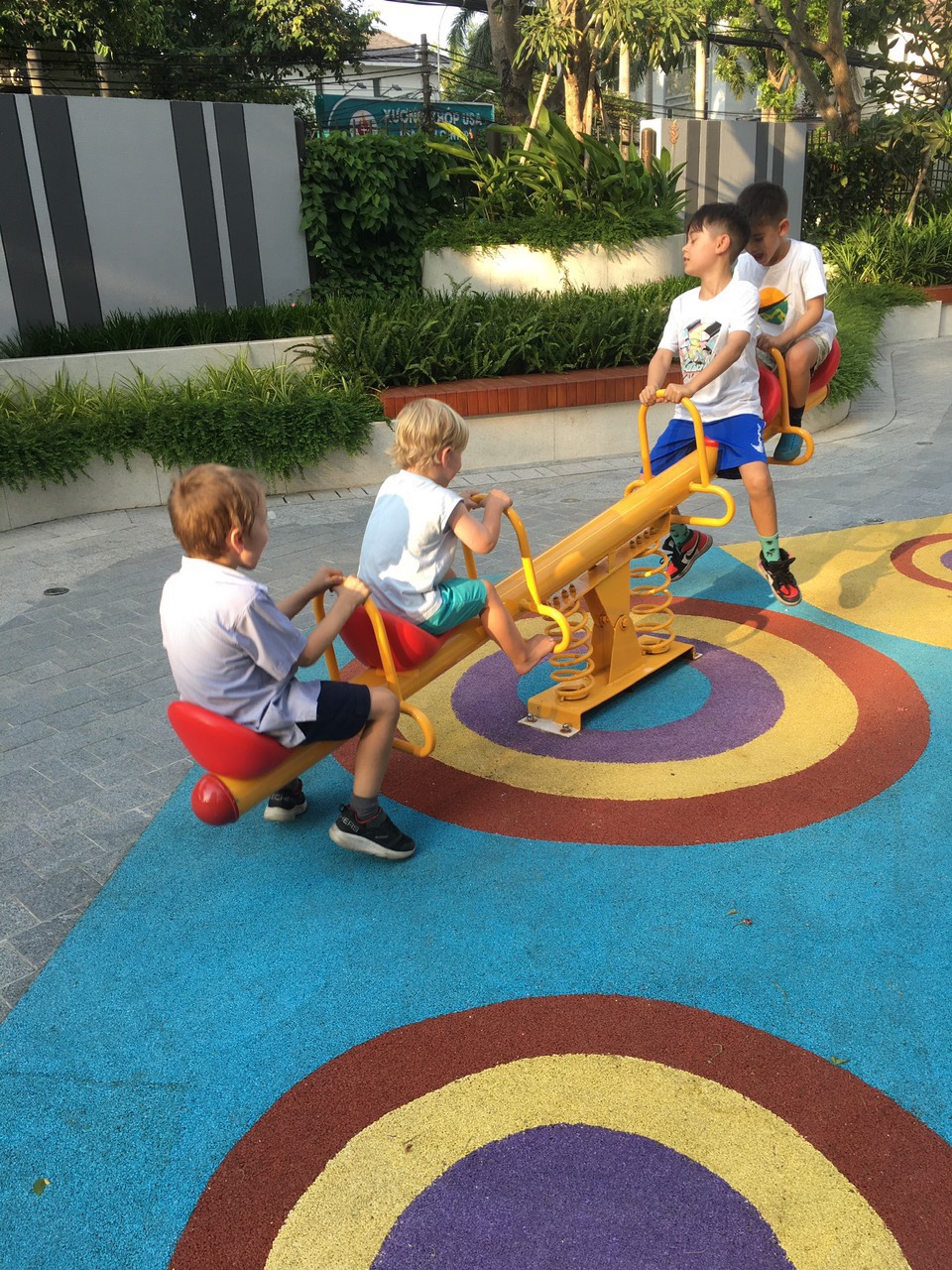 Cultural Differences: Why a Culturally Adaptable babysitter in Vietnam Matters